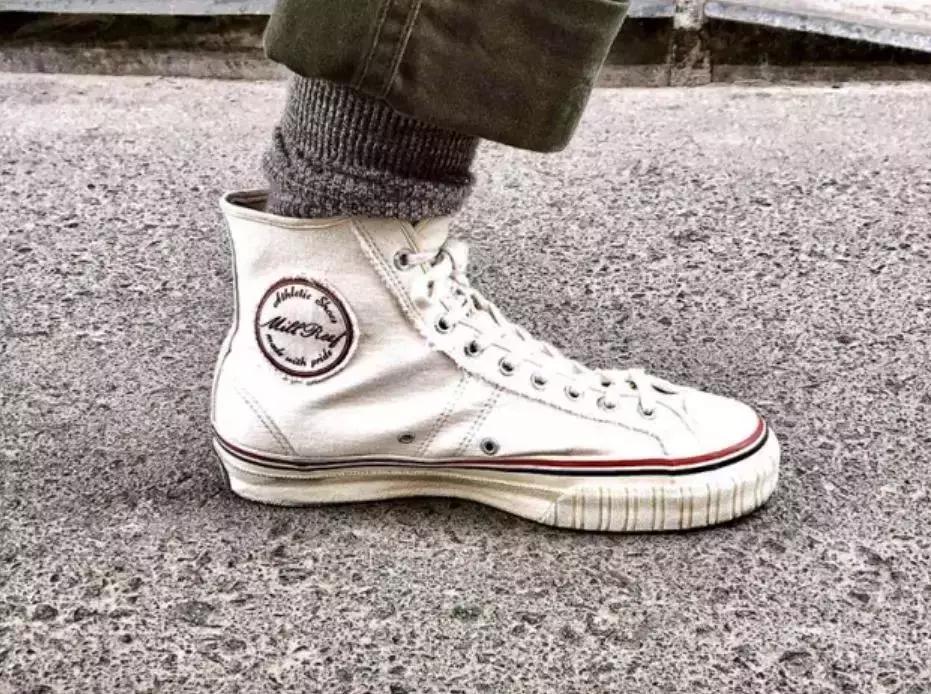 春夏穿搭必备高颜值帆布鞋,舒适又百搭的帆布鞋你不来一双吗