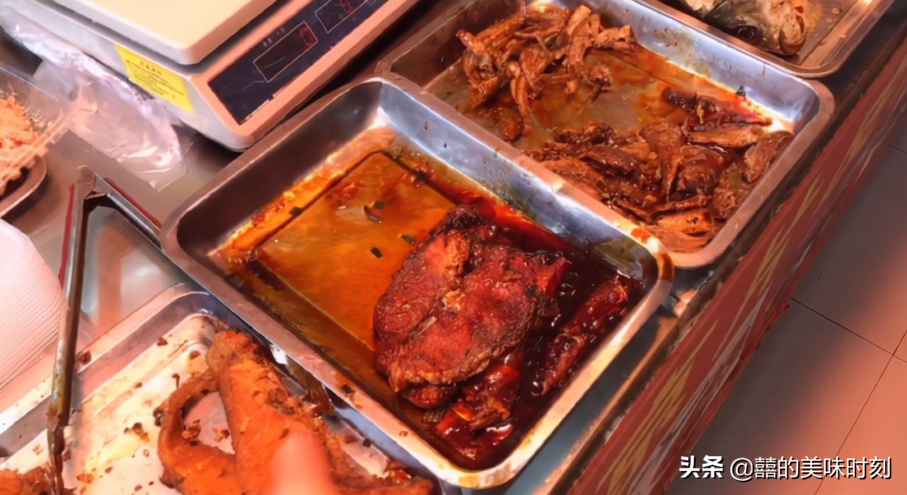 常熟附近美食街火爆小吃,常熟特点地摊小吃