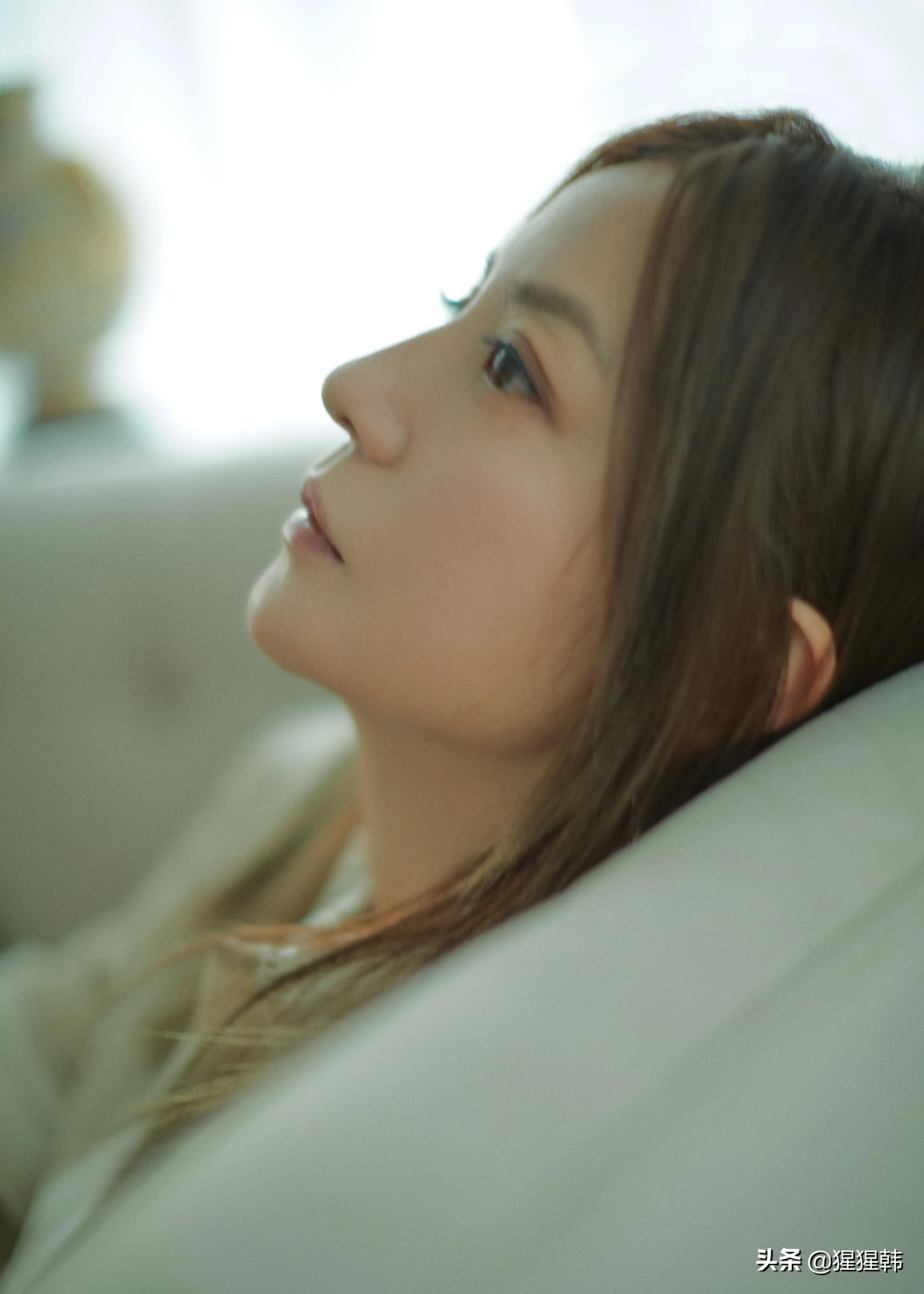 赵薇▪️电影氛围感画报｜美薇身着星装Kstyle