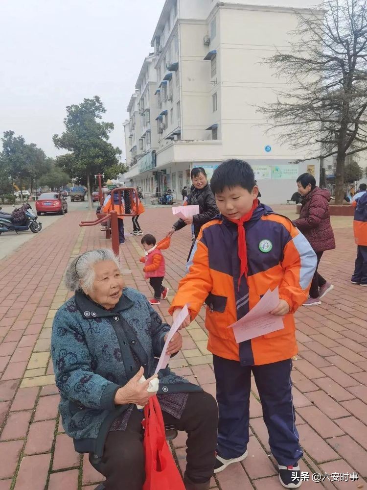*光春**烂漫静待花开﻿——丰安小学3月活动纪实