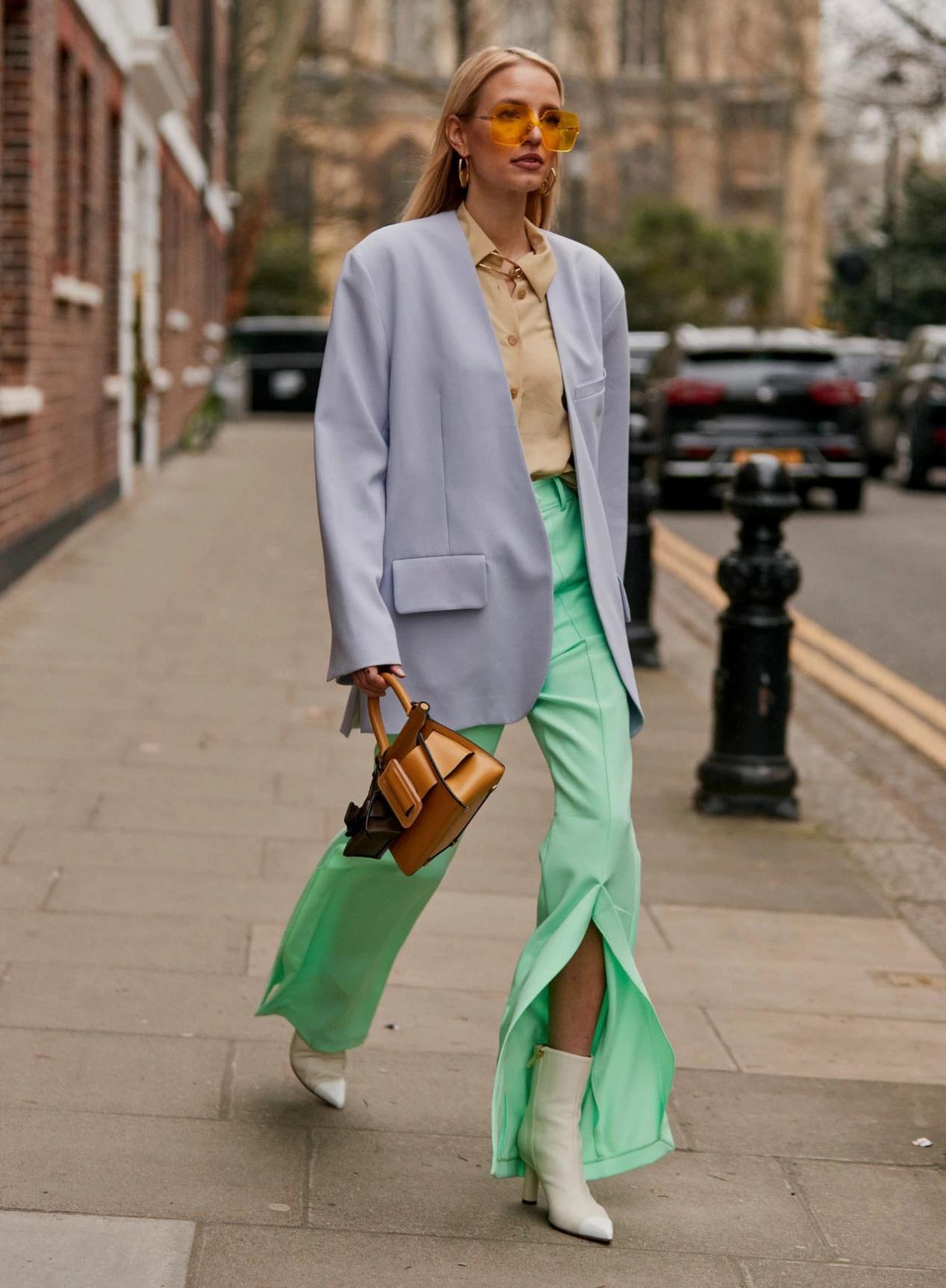 8个西装的搭配技巧时尚又新潮,穿西装里面搭配什么最好看