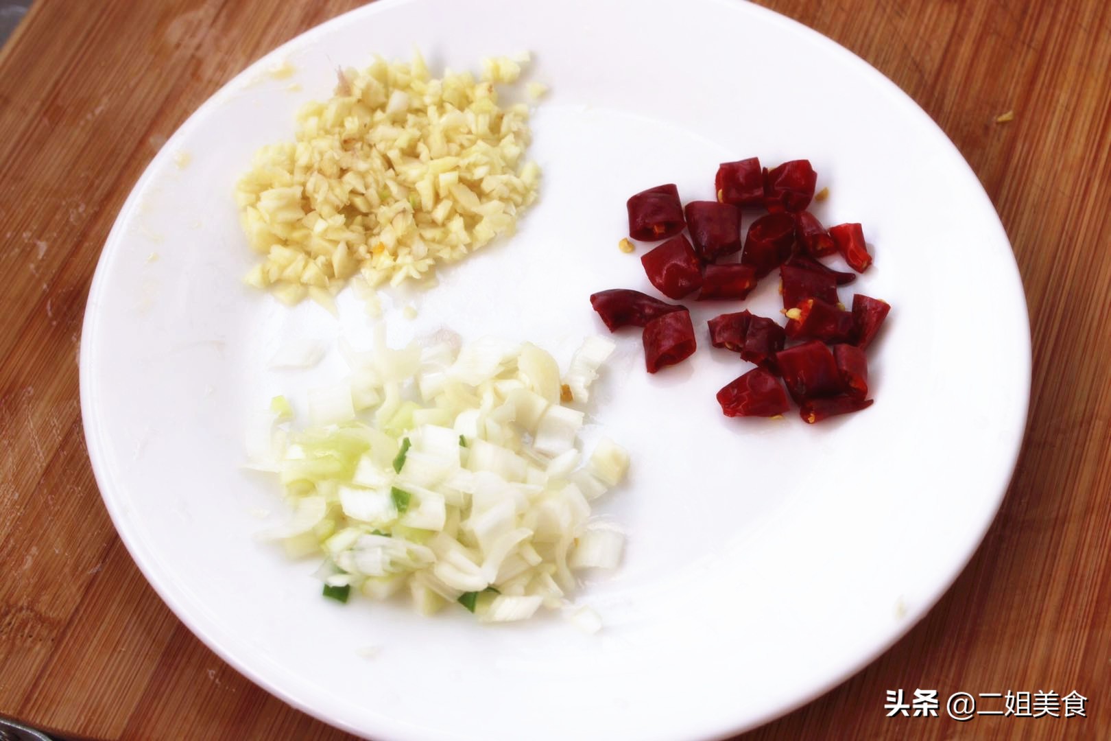 溜豆腐需要焯水吗,溜豆腐不焯水的做法