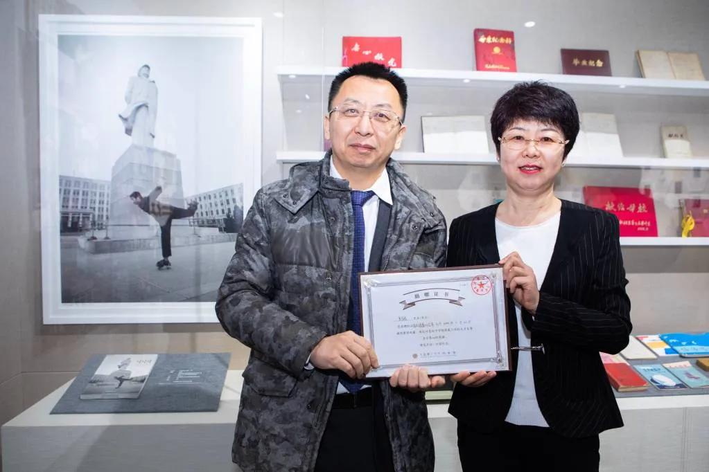 唯一一张40年前的宝贵照片,29年前在纺织厂工友最珍贵的照片