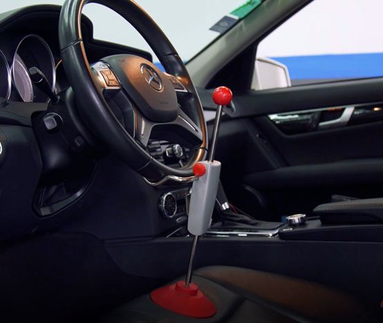 汽车四轮定位仪的配件有哪些,科恩达四轮定位仪是不是杂牌