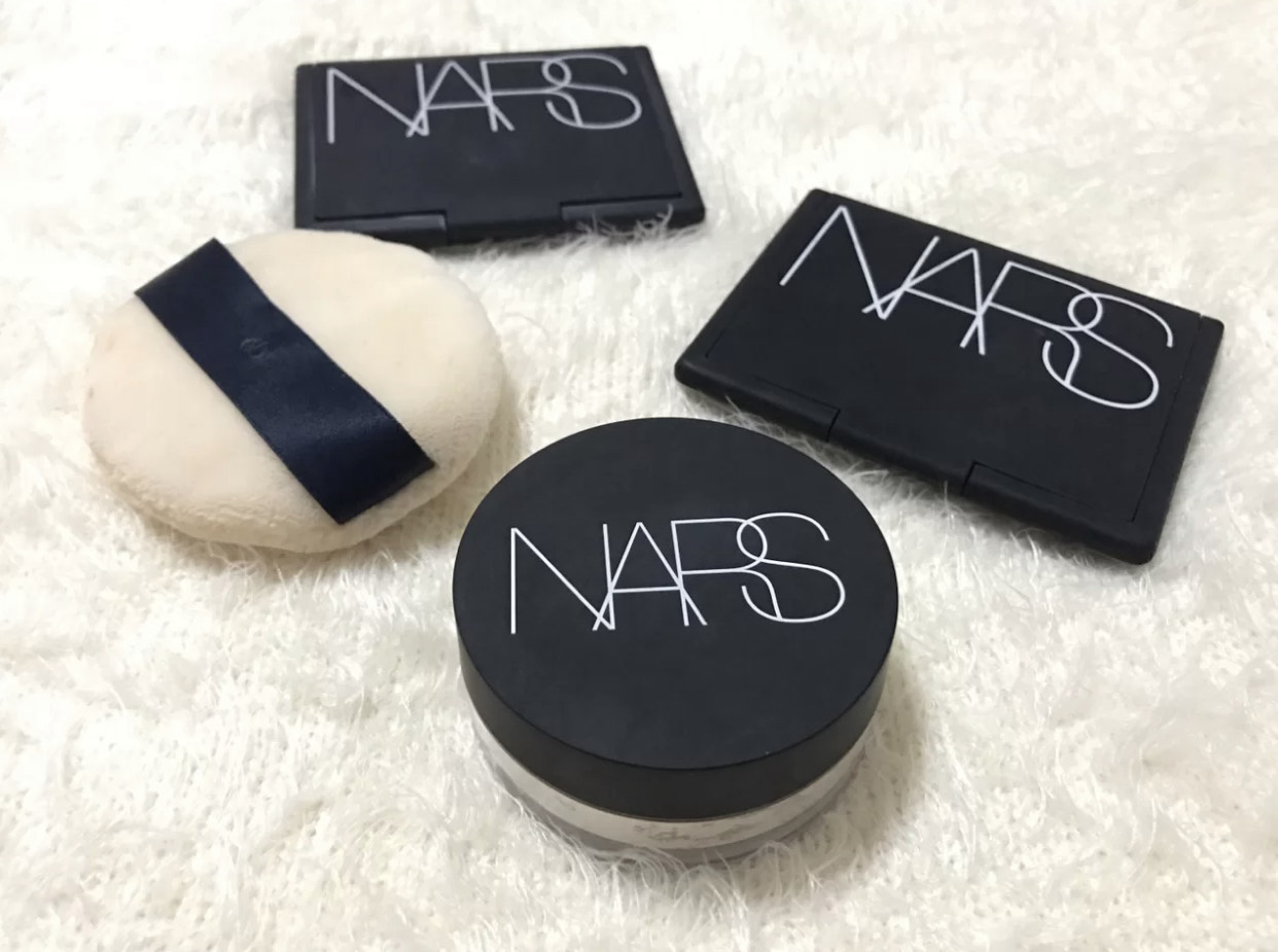 黛珂散粉适合混合皮偏干偏黄吗,黛珂散粉混干皮用哪个色号适合