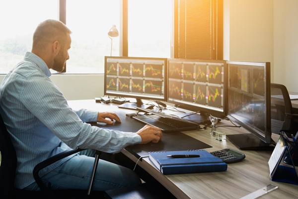 炒外汇能获得巨额盈利吗？盘点全球最富交易员的交易故事