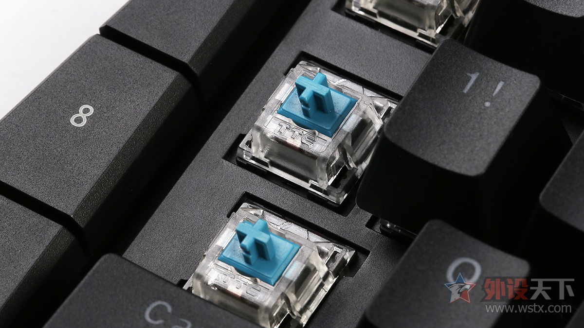 手游吃鸡在电脑上玩的详细操作,手游吃鸡可以在电脑上玩吗