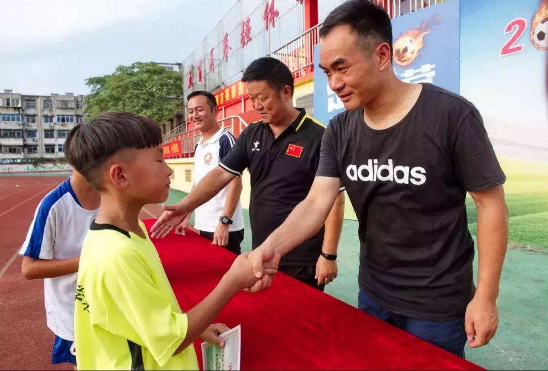 安徽阜阳足球夏令营,阜阳校园足球夏令营