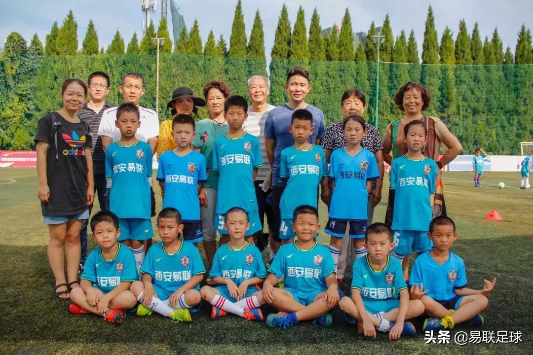 易联足球秋季班报名,易联梯队训练赛
