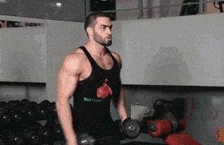 3个让人变丑的动作,容易变胖的姿势