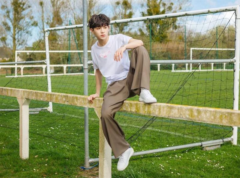 学校校草的穿搭该咋穿,学院风穿搭樱花校园