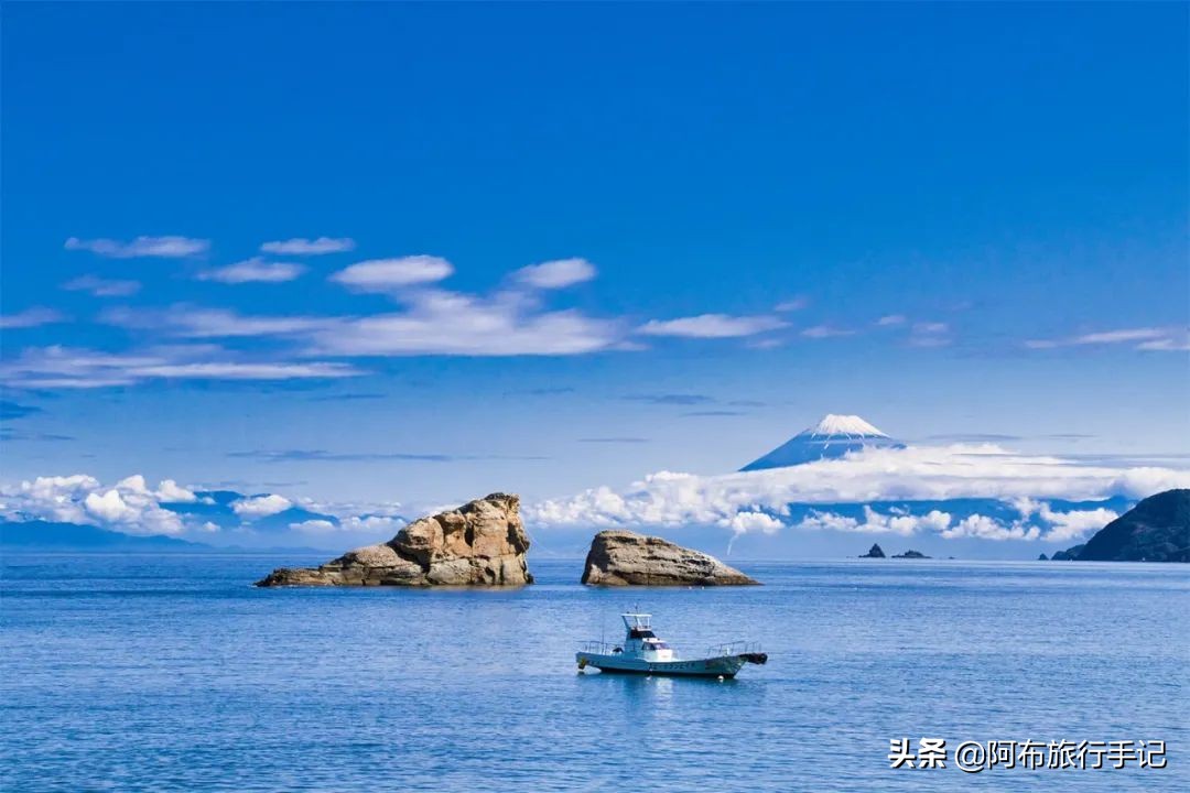 去日本旅游要带多少日元现金,去日本旅游在哪里换日元划算