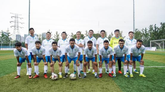 足球联赛榜首之战,榜首大战辽宁新疆