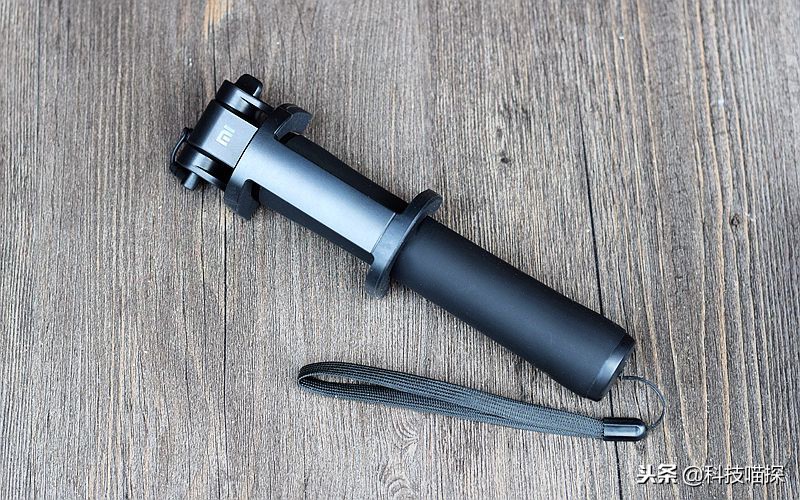 秀出您的神奇自拍杆,小米自拍杆一代使用方法