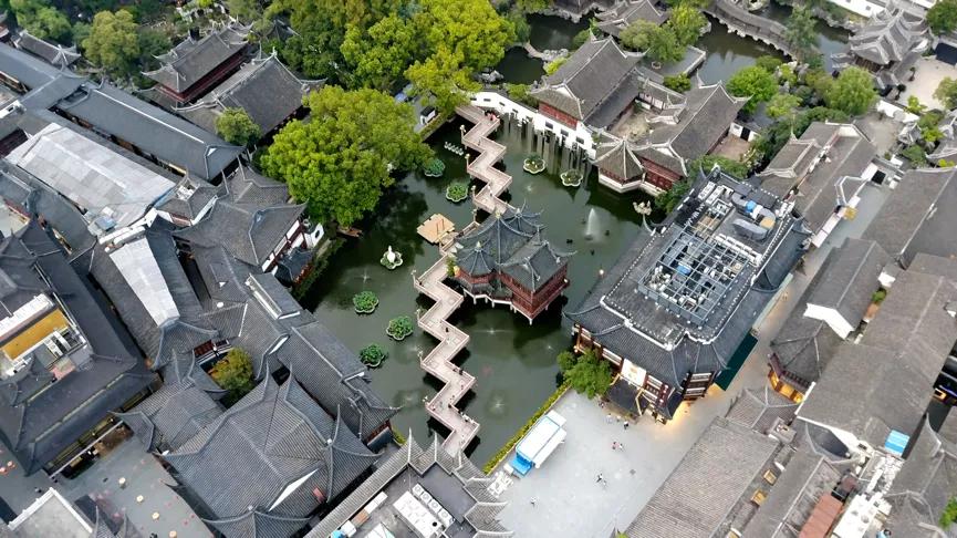 航拍届的“鱼鹰战斗机”，零零科技V-CoptrFalcon试用