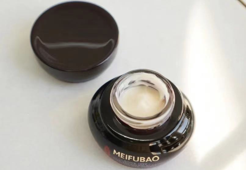 中老年人用什么眼霜好,中老年眼霜推荐国货