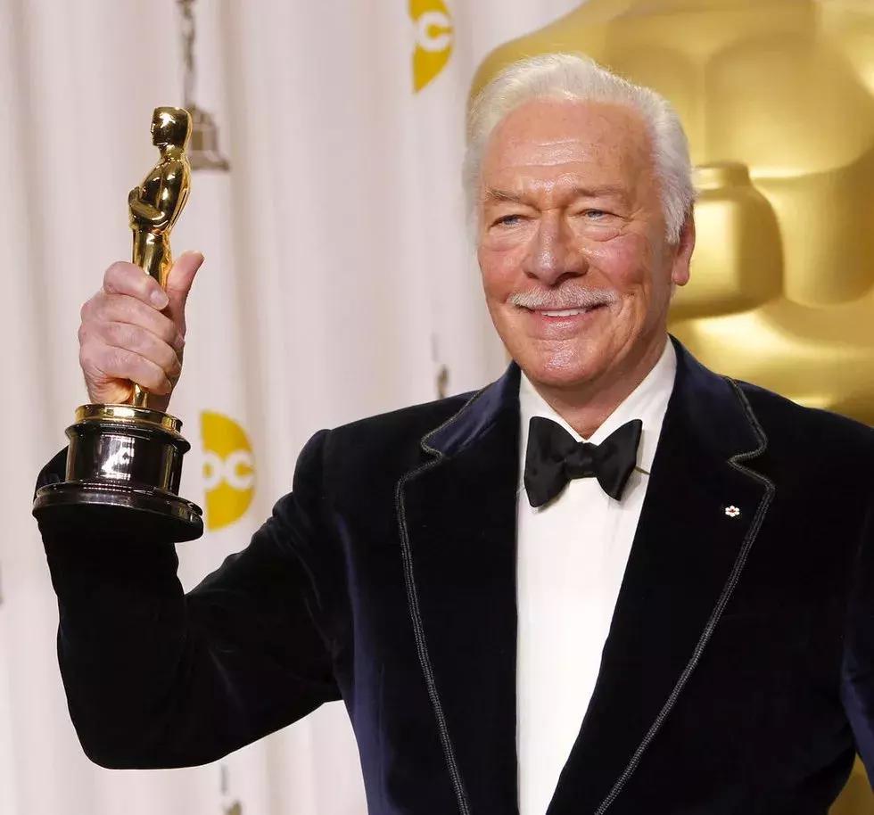 这些神级的劳模演员，他们的作品看一部少一部了