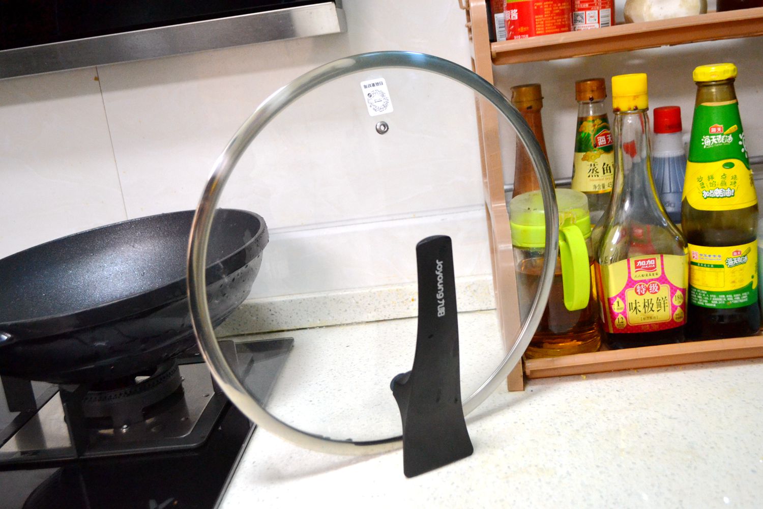 不粘锅锅铲炒菜专用九阳,九阳蜂窝不粘锅能使用铁铲吗