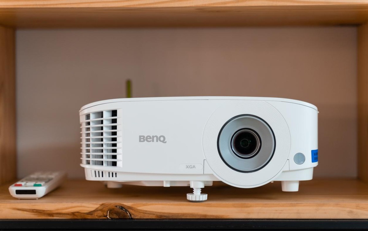 明基投影仪e520和明基w1120,明基e520无线投影仪使用教程