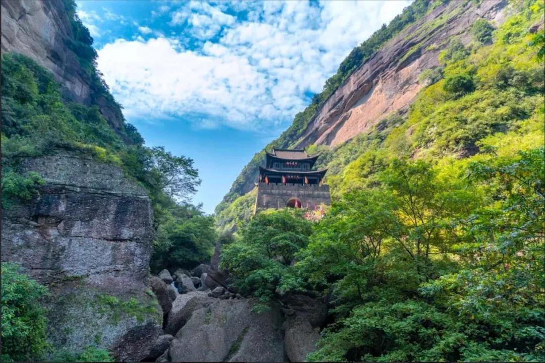 待疫情过后我们一起去南昌,疫情期间建议坐高铁出行