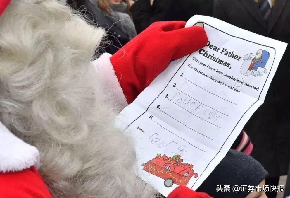 英国乔治小王子和女王,英国乔治小王子为什么不是继承人