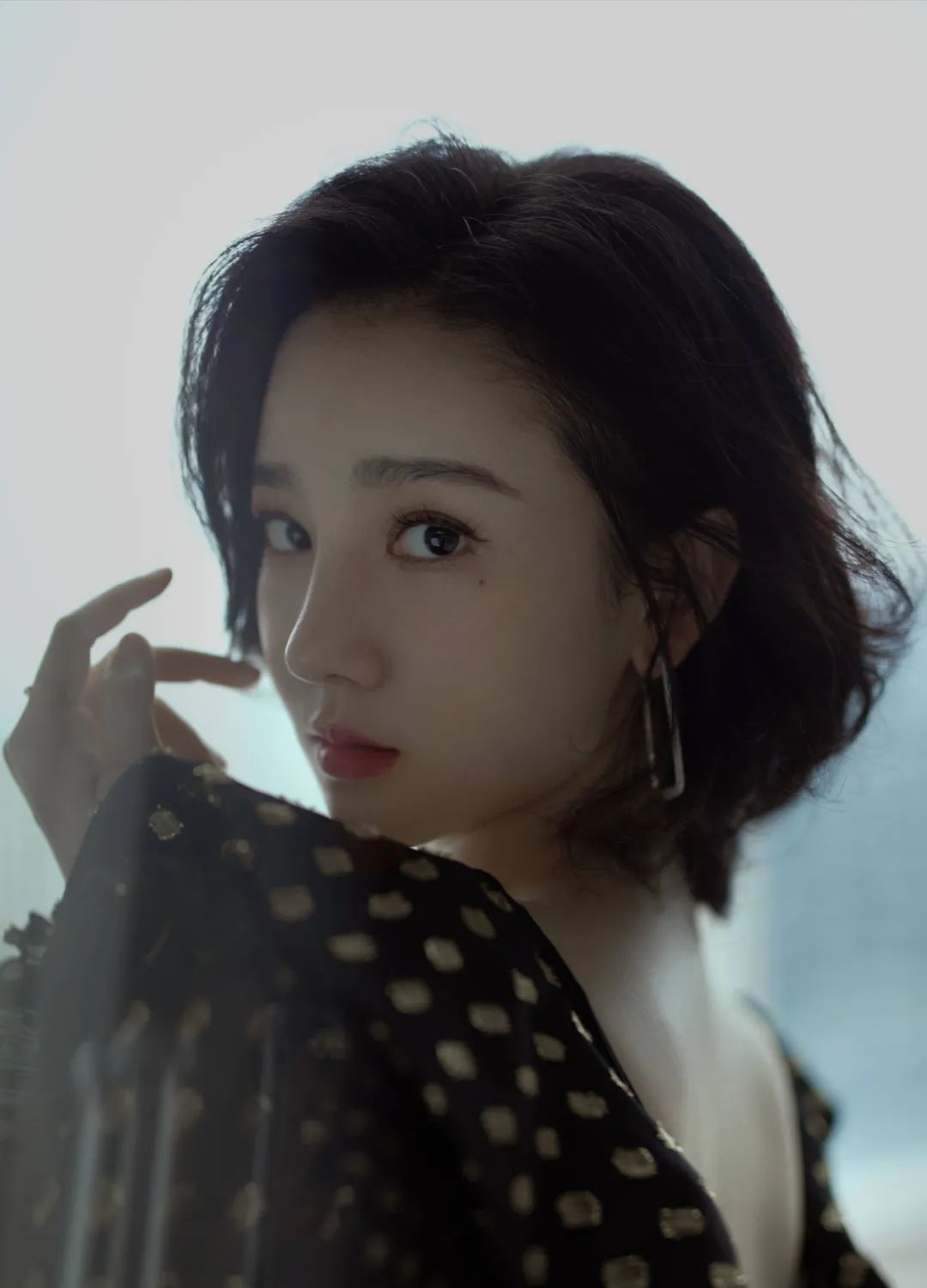 于小彤先跟海陆还是陈小纭在一起,于小彤和海陆和陈小纭