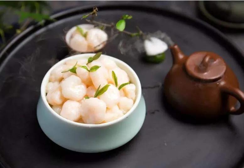 杭州名菜龙井茶叶虾仁,中国名菜龙井虾仁传说