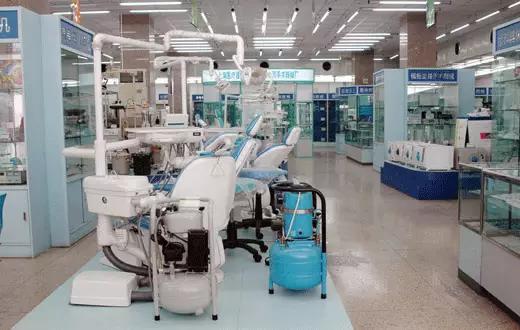 昆明旅游购物攻略大全最新,昆明旅游吃喝指南推荐地方在哪里