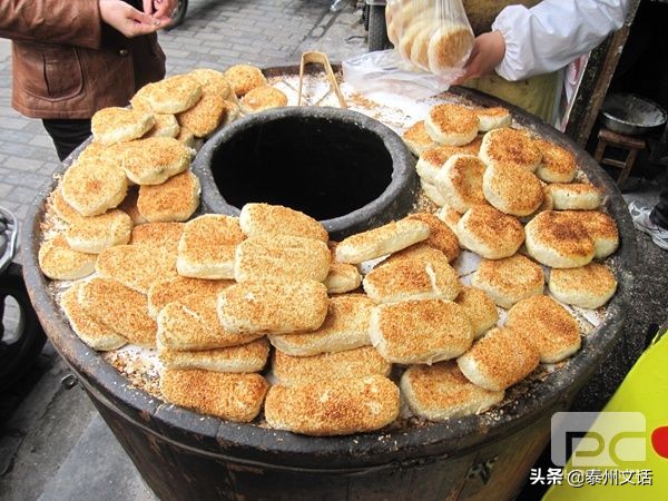 泰兴黄桥哪个烧饼好吃,泰兴的黄桥酥烧饼