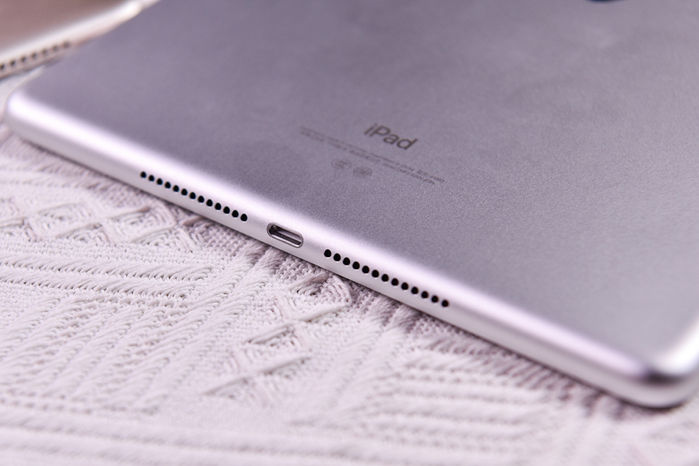 华为m5平板和ipad平板区别,华为平板m5青春版和电脑版区别