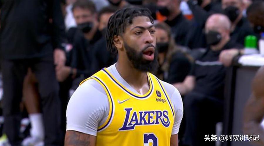 百思不解的解析,湖人vs步行者威少正负值