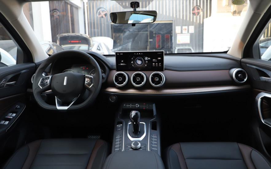 20万最值得买的suvcrv,CRV在售车型哪款最值得入手