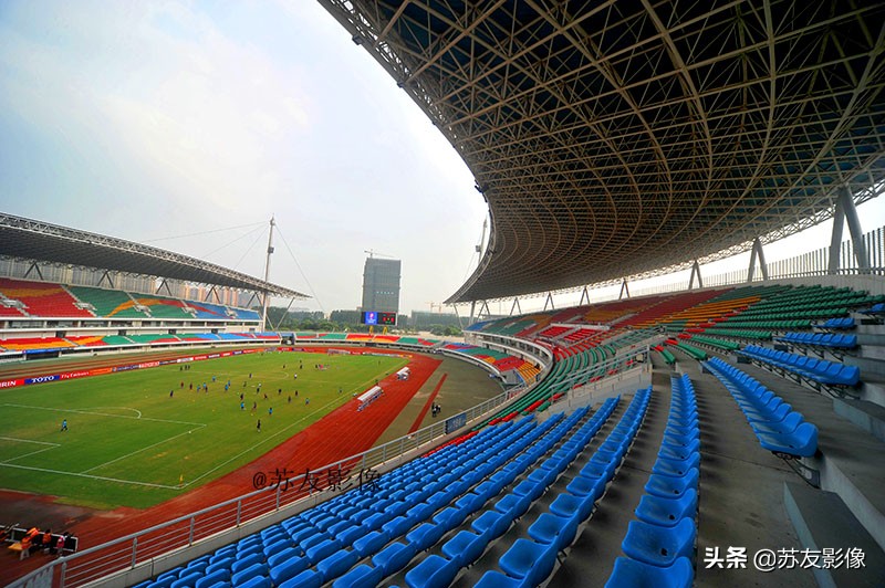 南京体育中心体育场,南京江宁体育中心体育场