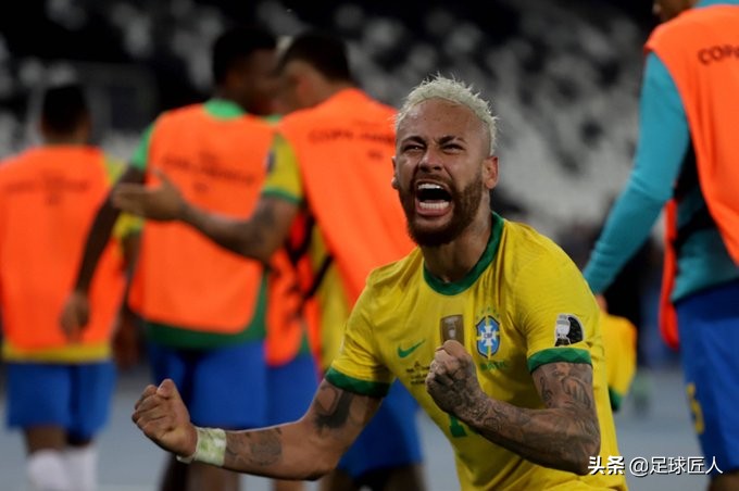 巴西1-0小胜日本内马尔点球破门,巴西内马尔全场遭遇9次犯规