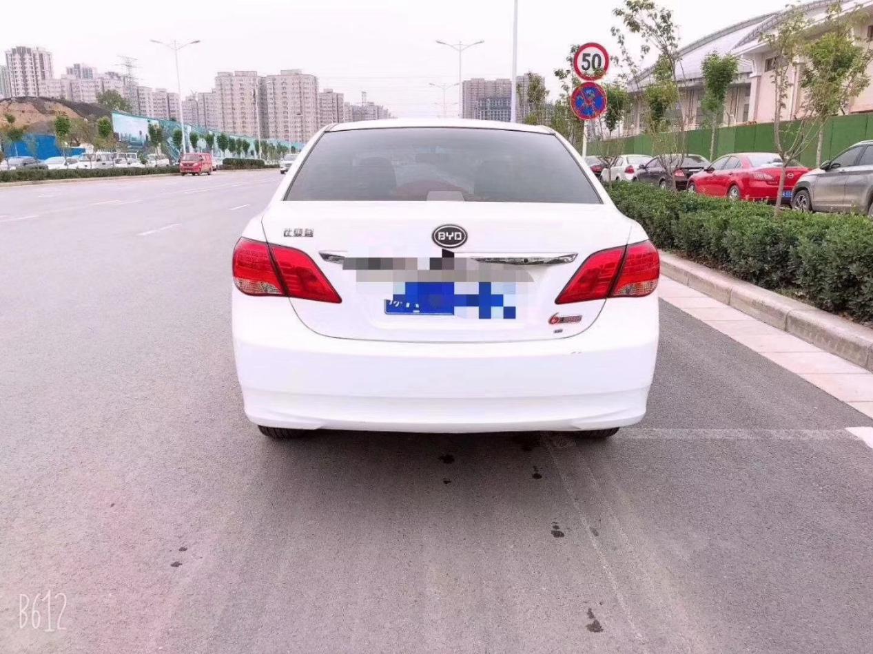 比亚迪宋plus为什么掉价很快,都说车降价为什么还是很贵