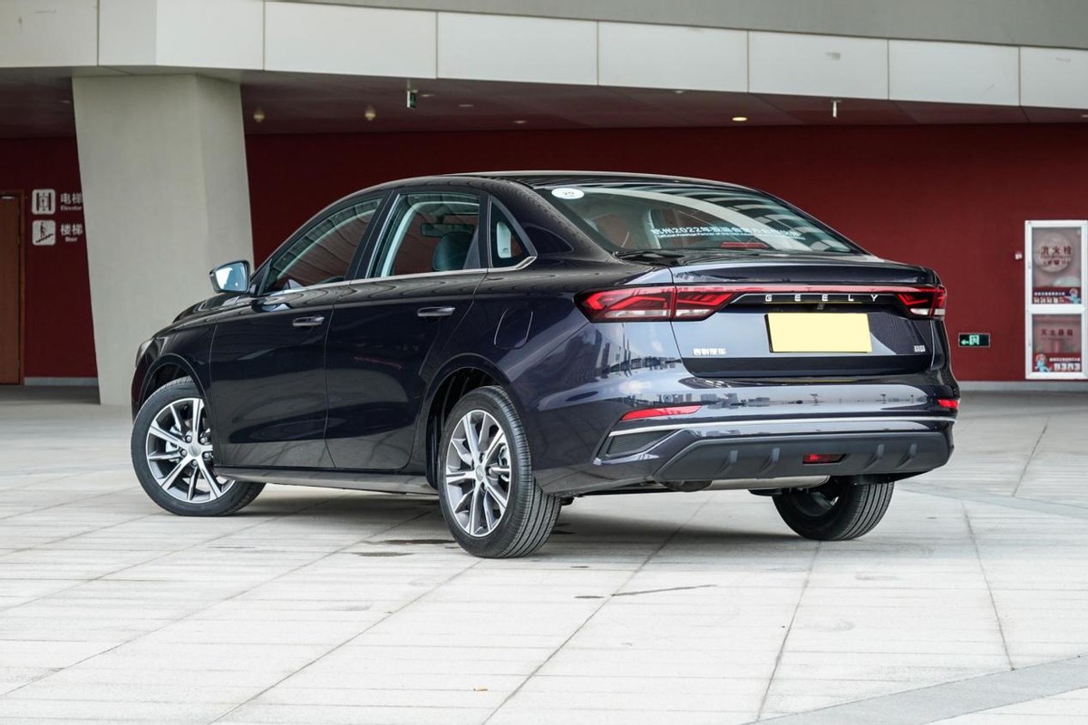 国产汽车买吉利好还是买宝骏好,长安吉利宝骏哪个车的质量好