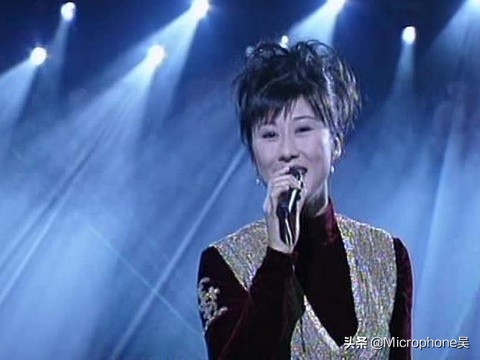 赵丽蓉告状全剧,赵丽蓉跪在赵本山面前