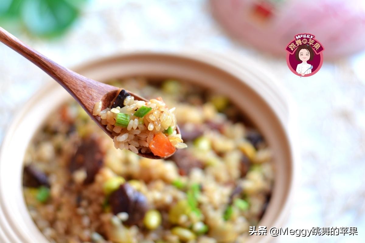营养焖饭懒人,懒人版腊肠焖饭好吃更有营养