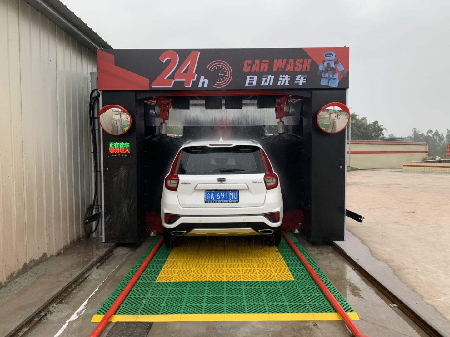 全自动洗车机洗车更安全,智能洗车机全自动洗车流程