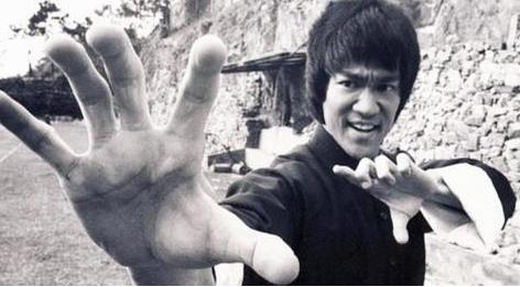 周星驰骗富豪视频完整版,周星驰心酸史曝光