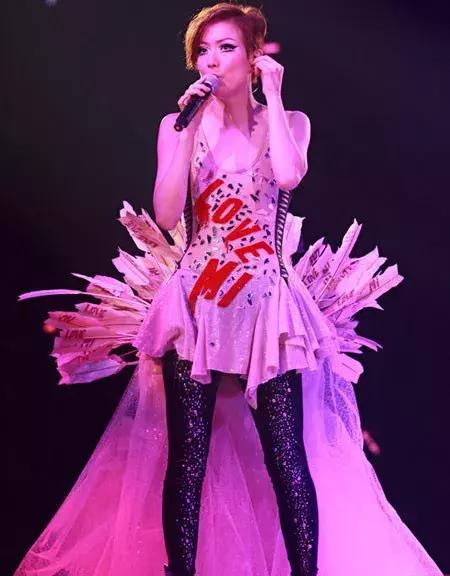 郑秀文无可替代,郑秀文再坏的日子都会过去