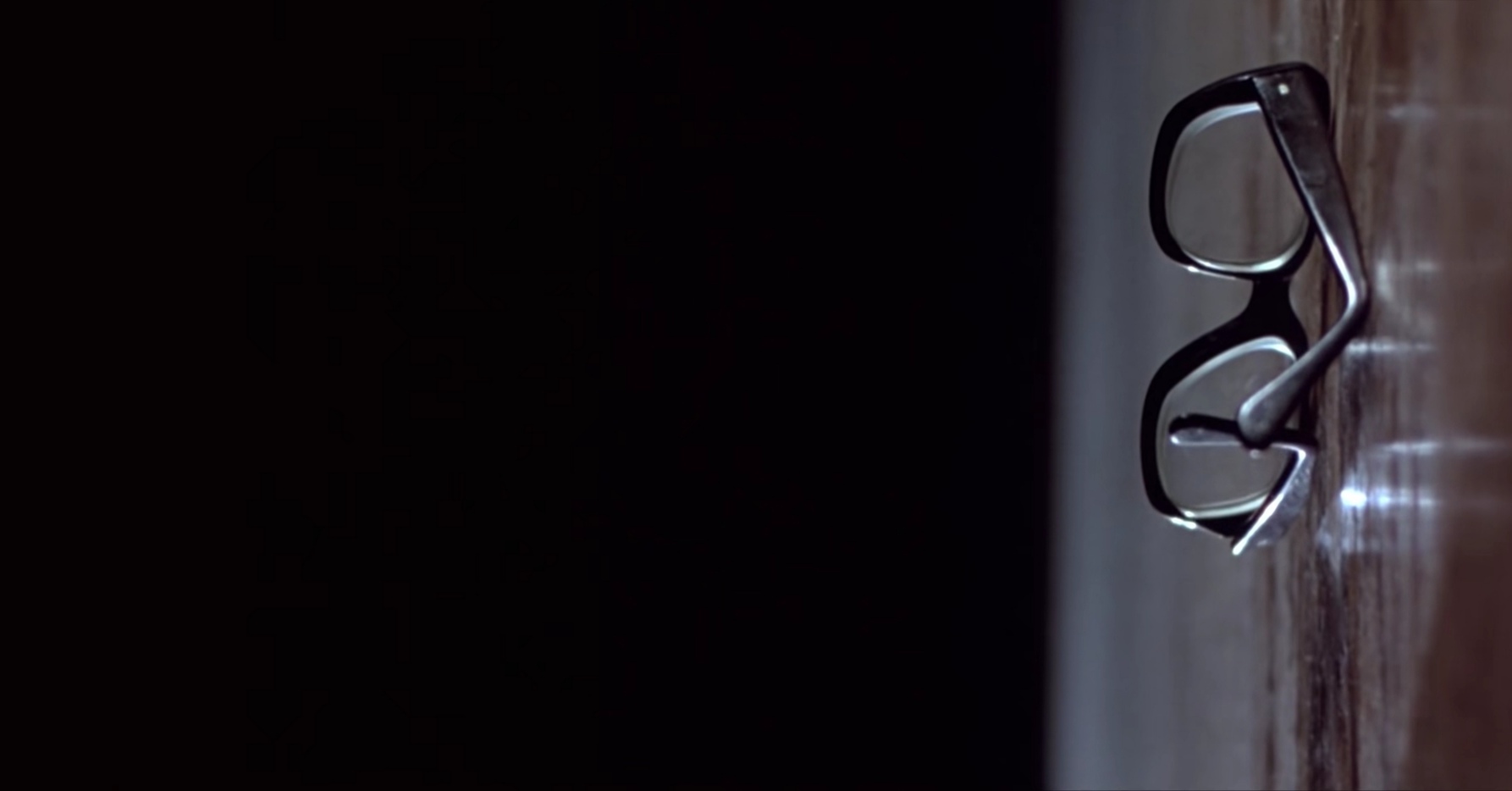 创伤与疯狂交织般的演奏，仿佛明天不再来，却拥有《闪亮的风采》