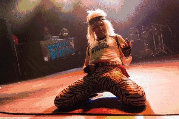 小鬼抽风,小鬼抽风名场面