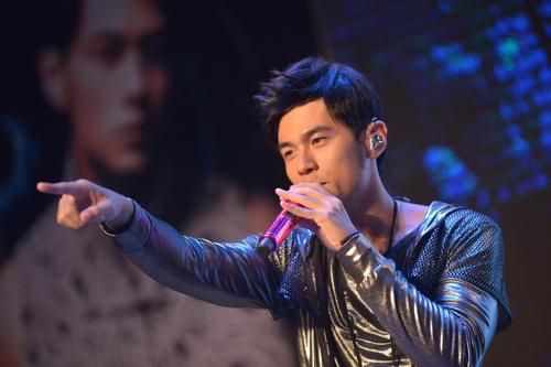 歌曲收藏量破百万,歌曲收藏破千万的歌手