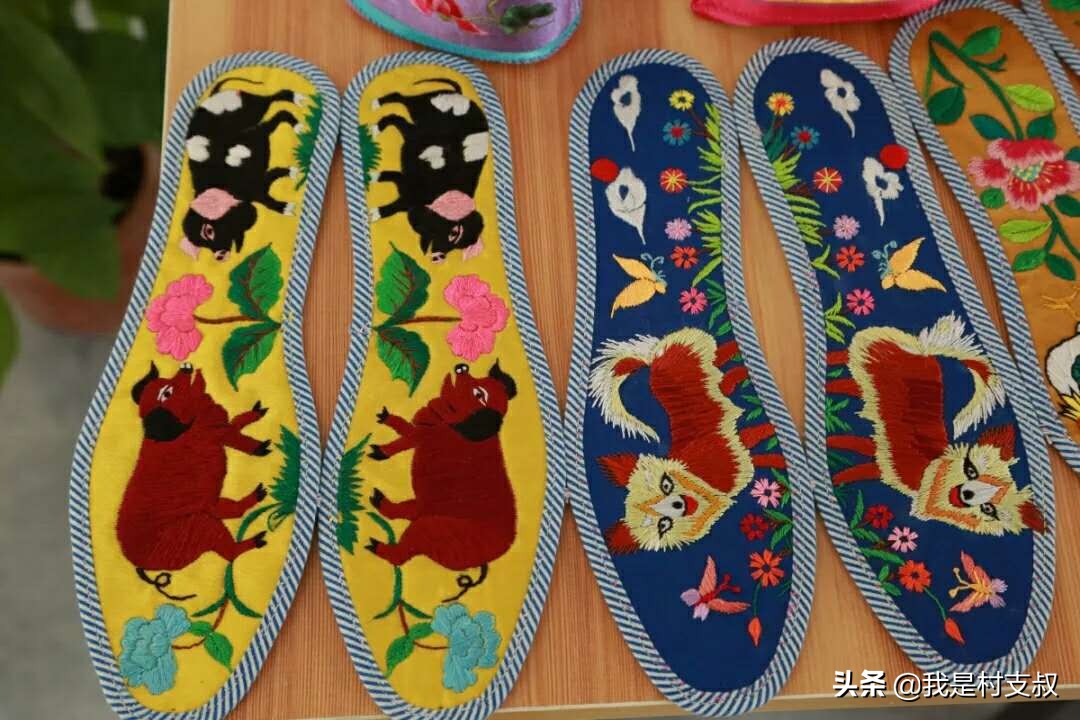 绣花鞋垫采用的是什么绣,手工鞋垫绣花自己绣带线的