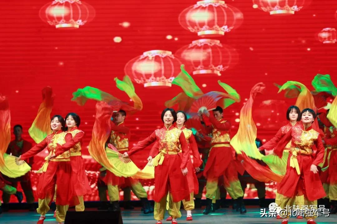 军营春晚嗨翻全场,军营春晚众星闪耀你喜欢哪一款