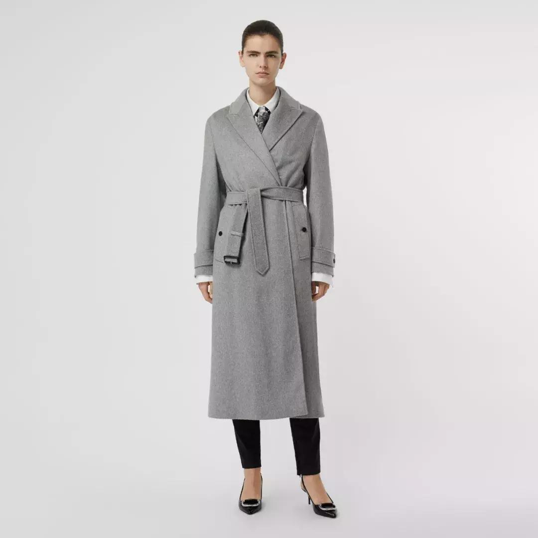 大衣+裙子最好看的经典穿法指南，穿多久都不觉得腻