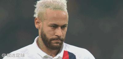 内马尔进球哭的庆祝动作,内马尔把进球献给科比