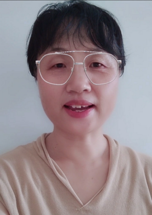 门牙掉了一块，毁容了，医生说补容易掉，烤瓷牙要磨小一圈，纠结