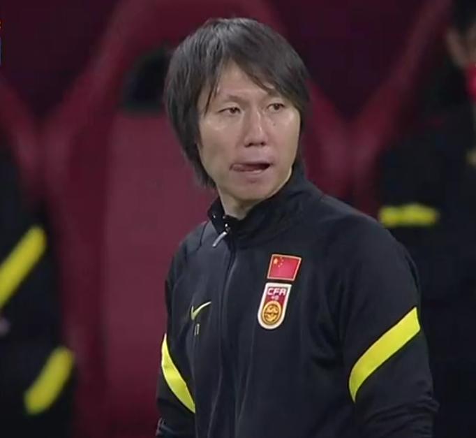 李铁执教国足精神状态,李铁遭重创球迷吐槽声一片